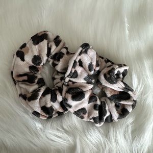 Kitsch Microfiber Quick-Dry Towel Scrunchies (NEW) - Leopard